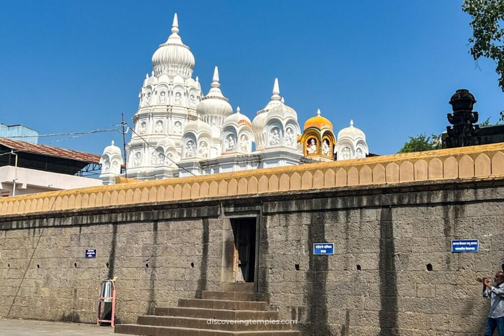 things to do in wai maharashtra - Kashi Vishweshwar mandir - temples in wai