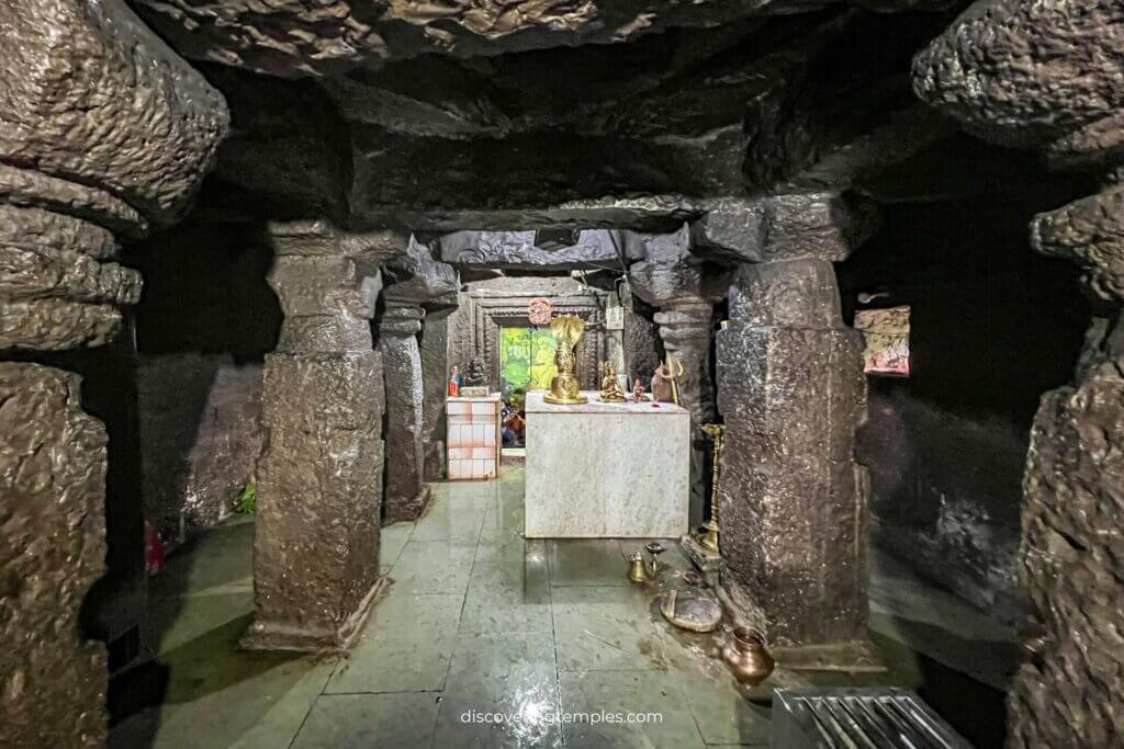 Raireshwar temple - shiva temples near pune - ancient temples near pune - temples near pune for one day trip