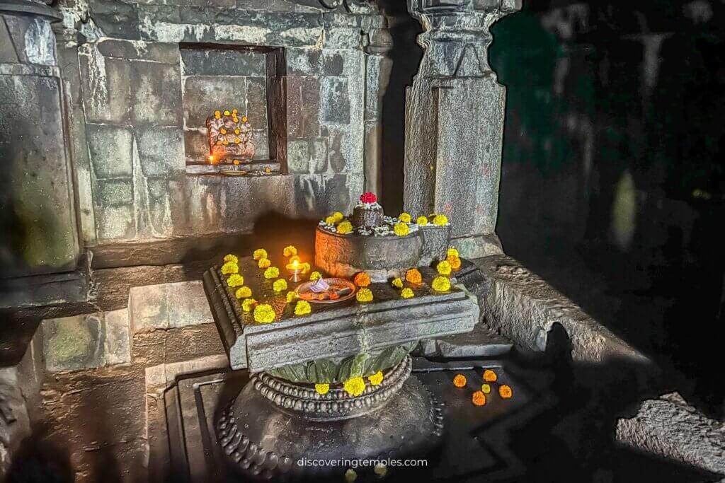 krishnabai temple - mahabaleshwar mandir - temples in mahabaleshwar - mahabaleshwar temple maharashtra
