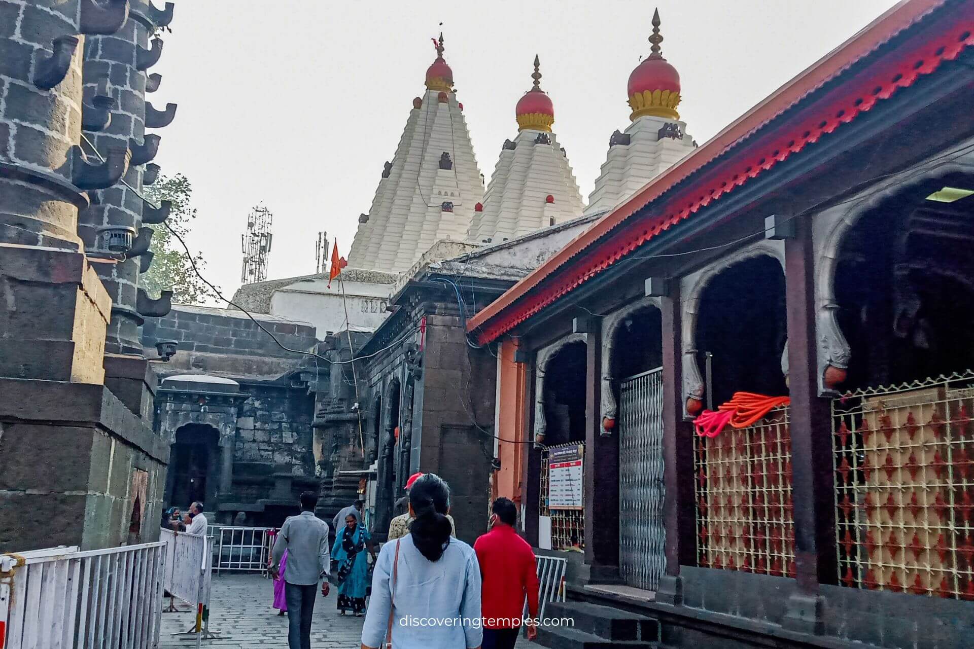 mahalakshmi mandir kolhapur - mahalaxmi temple of kolhapur - ambabai temple kolhapur - kolhapur mahalakshmi temple - mahalaxmi temple kolhapur maharashtra - Discovering Temples
