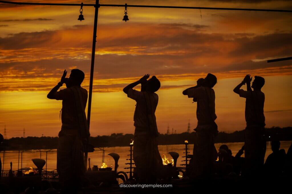 things to do in benares - things to do in kasi - best things to do in varanasi india - to do in varanasi - banaras things to do